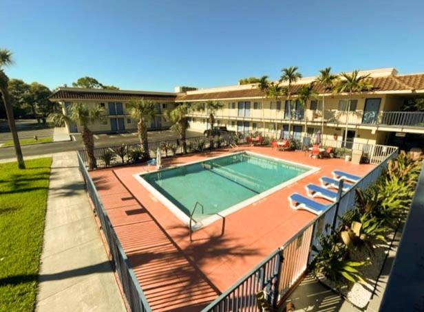 Motel 6 Riviera Beach Fl Exterior photo